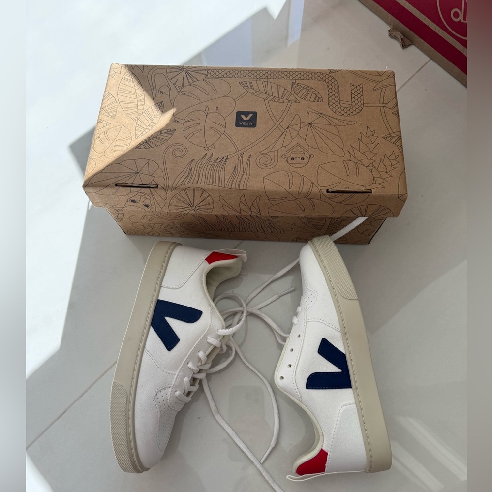 Veja boys lace sneakers